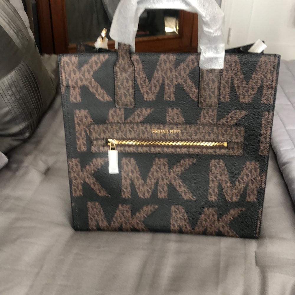 NWT Michael kors purse NEW WITH TAGS